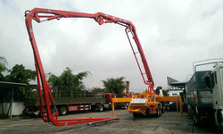 Xe bơm cần bê tông