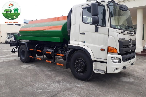 XE PHUN NƯỚC RỬA ĐƯỜNG, TƯỚI CÂY 8 KHỐI HINO